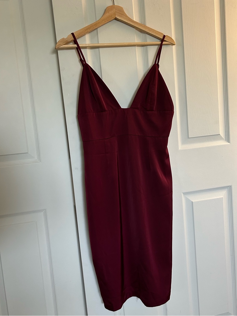 NBD V Neck Dress in Burgundy